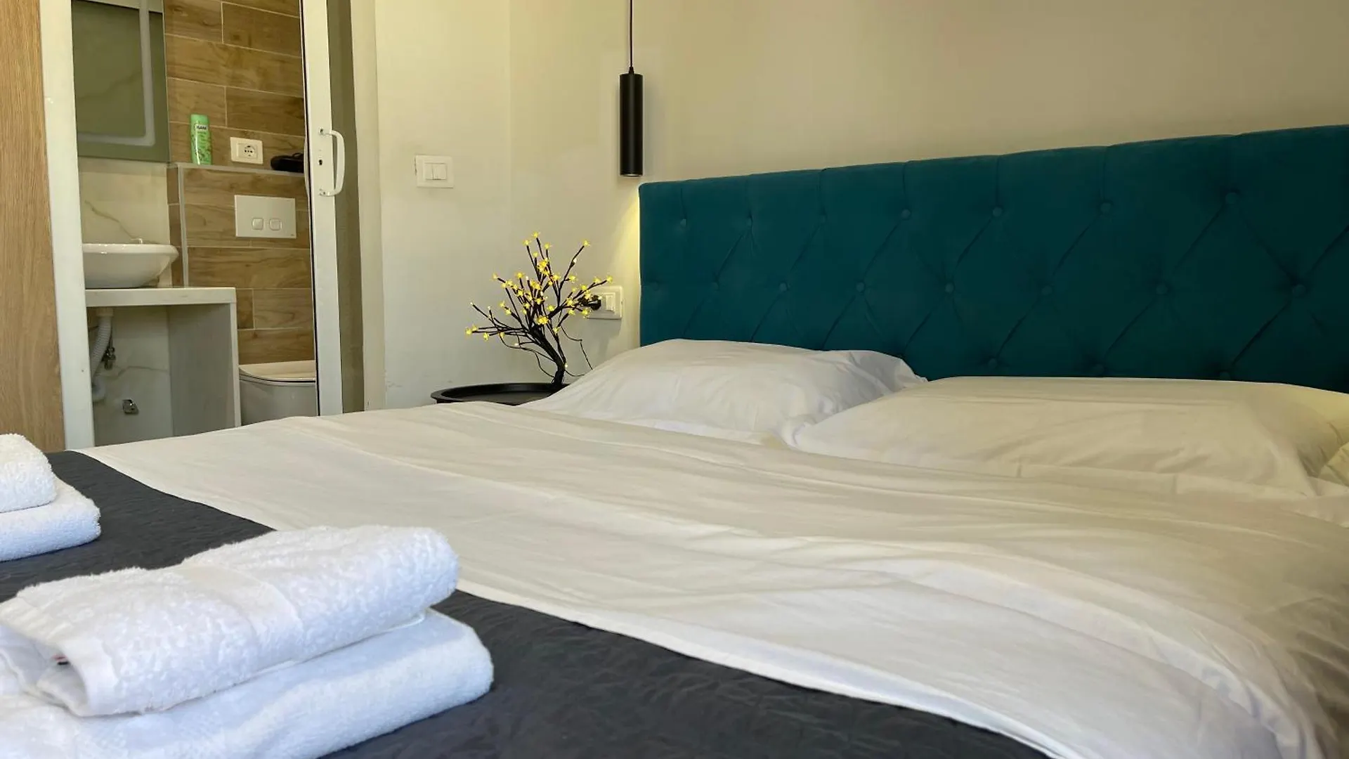 Boutique Central Studio Apartments Tirana